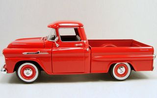 1/24 1958 Chev Apache