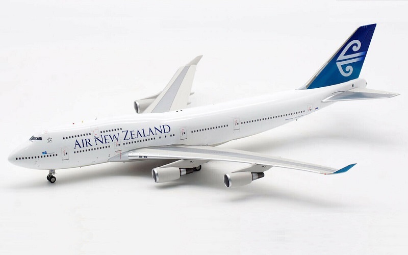 1/200 1998 Air NZ B747-400