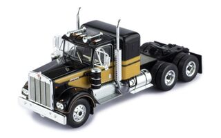 1/43 1976 Kenworth W900 Black